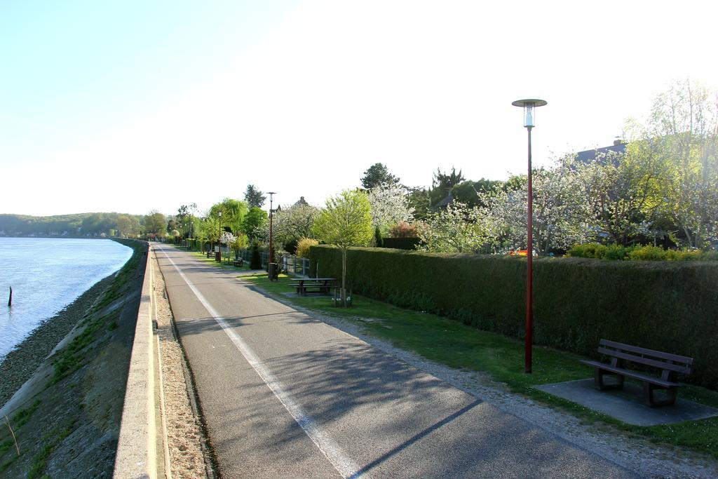 Bed and Breakfast En Bord de Seine Duclair Exterior foto